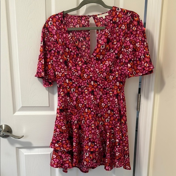 Pink romper - Picture 1 of 4